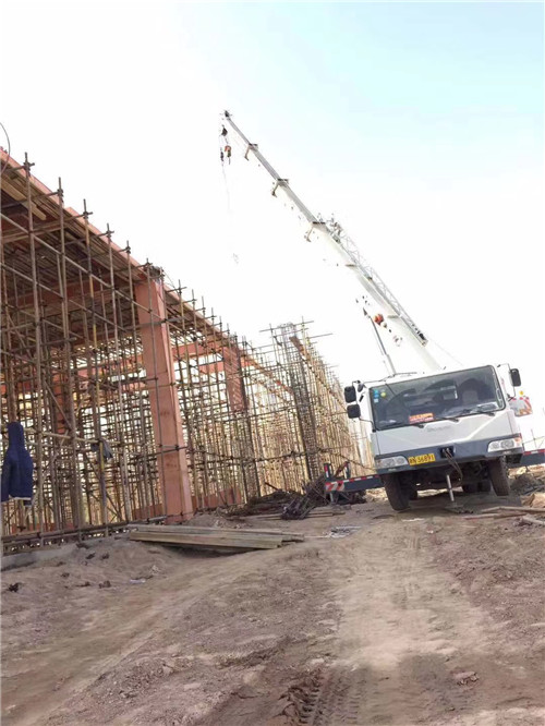 张家界市吊车作业的安全注意事项有哪些？