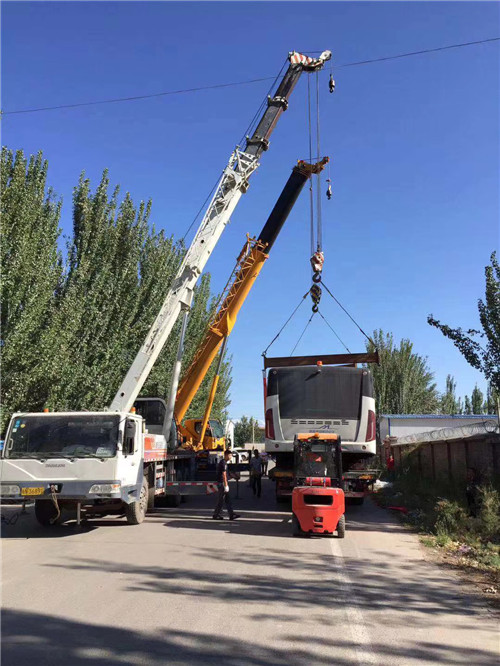 张家界市港口集装箱搬运案例